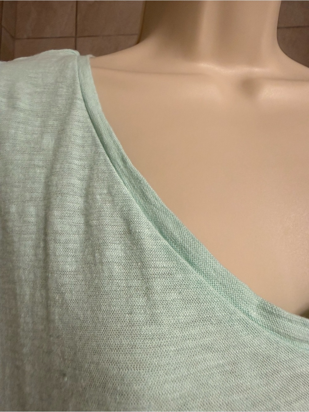 NWT Sea Glass Lane mint green V-neck sleeveless cotton/linen top, size Large